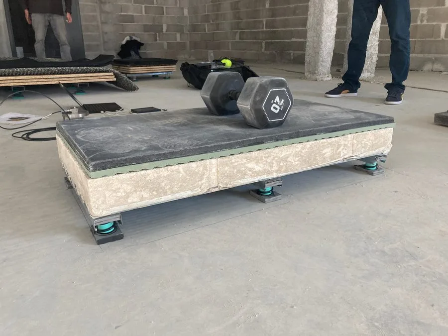 Plateforme-béton-sur-ressorts